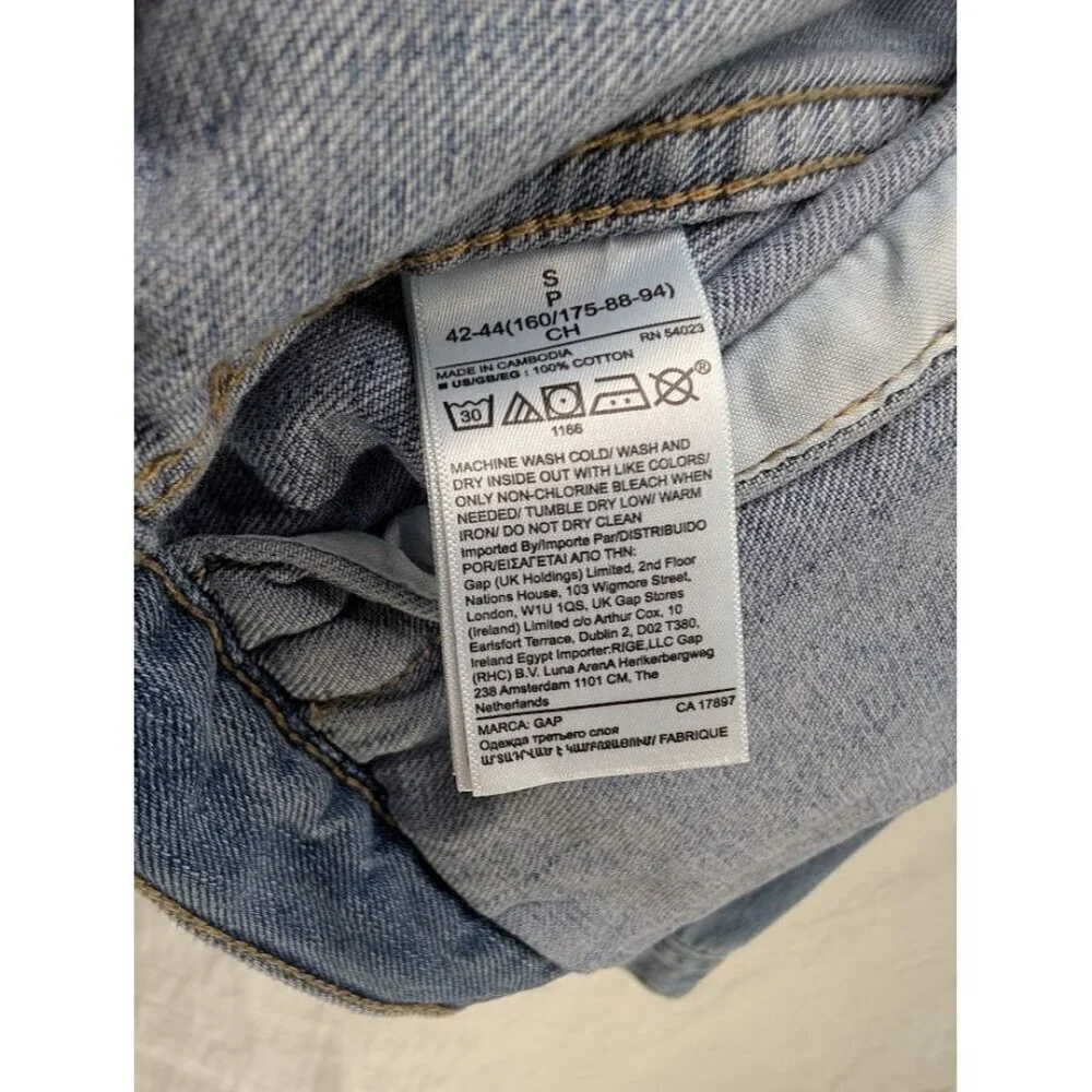 Gap Womens size small - Medium Wash Long Sleeve Button Up Cotton Denim - Picture 3 of 7